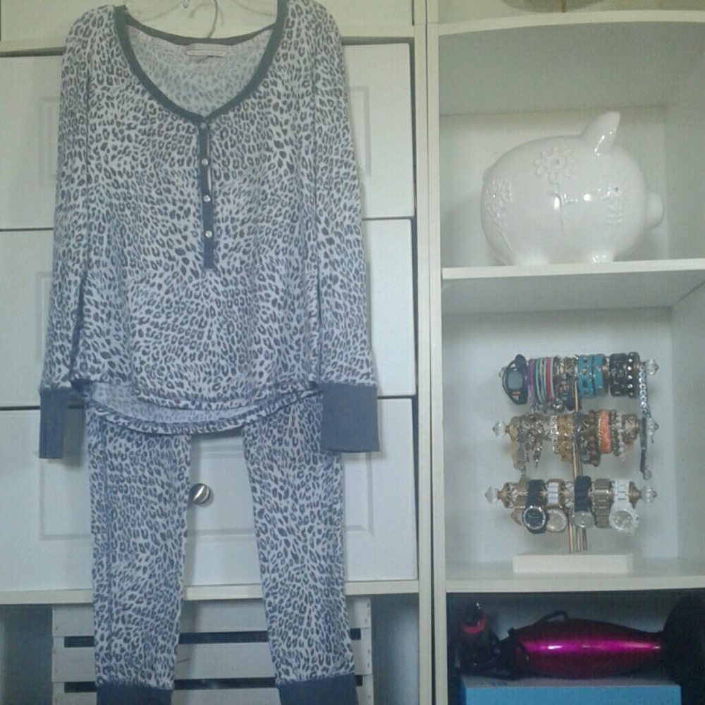 VICTORIA SECRET pajama set